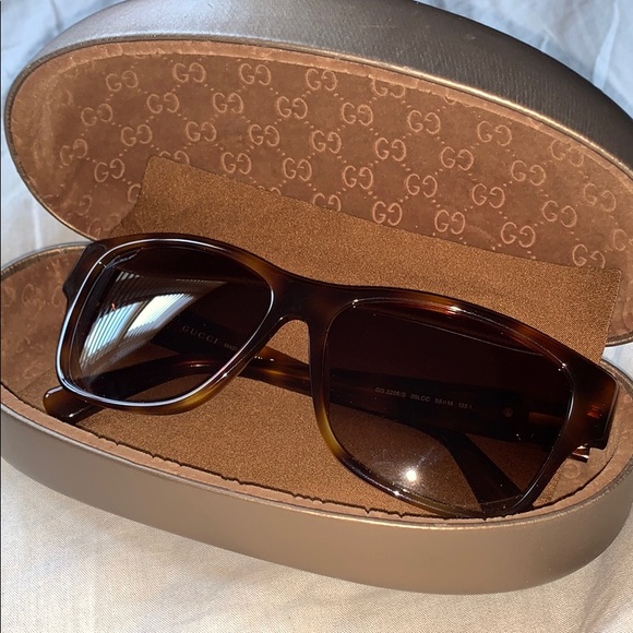 Vintage Gucci Sunglasses - Picture 3 of 5